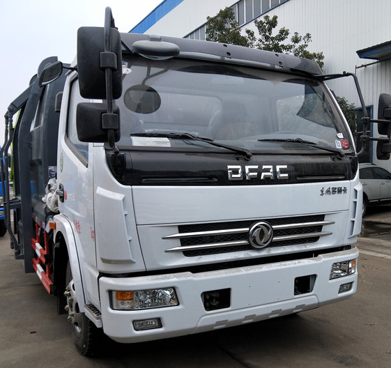 東風(fēng)8方側(cè)裝壓縮式垃圾車圖片 東風(fēng)8方側(cè)裝壓縮式垃圾車圖片